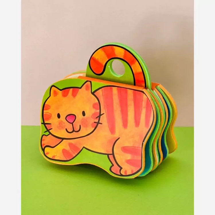 کتاب شعر فومی بافرزندان جلد گربه