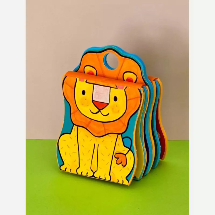 کتاب شعر فومی بافرزندان جلد شیر