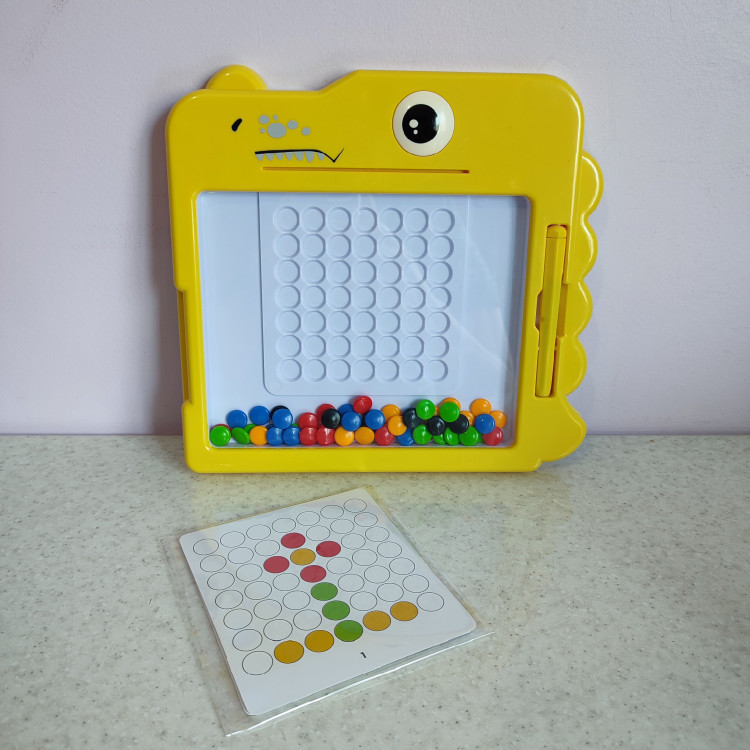 برد مگنتی (صفحه طراحی مگنتی) طرح تمساح زرد رنگ