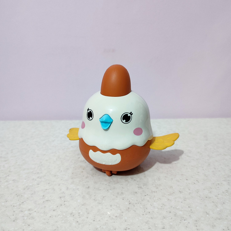 اسباب بازی فشاری طرح مرغ رنگ آجری