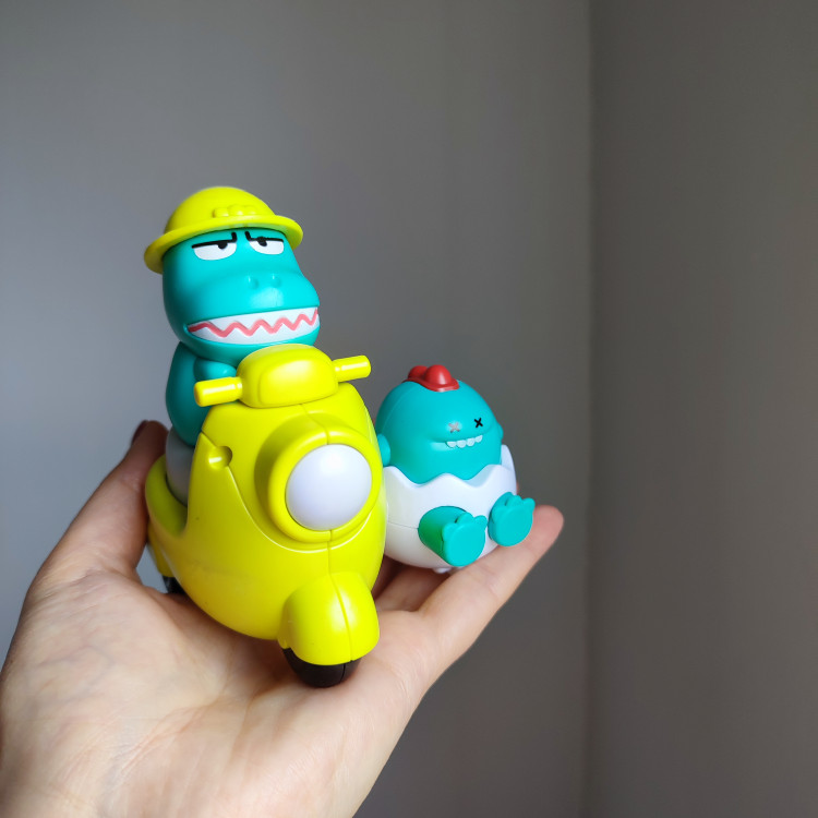 موتور وسپا فشاری حیوانات با بچههاشون طرح دایناسور