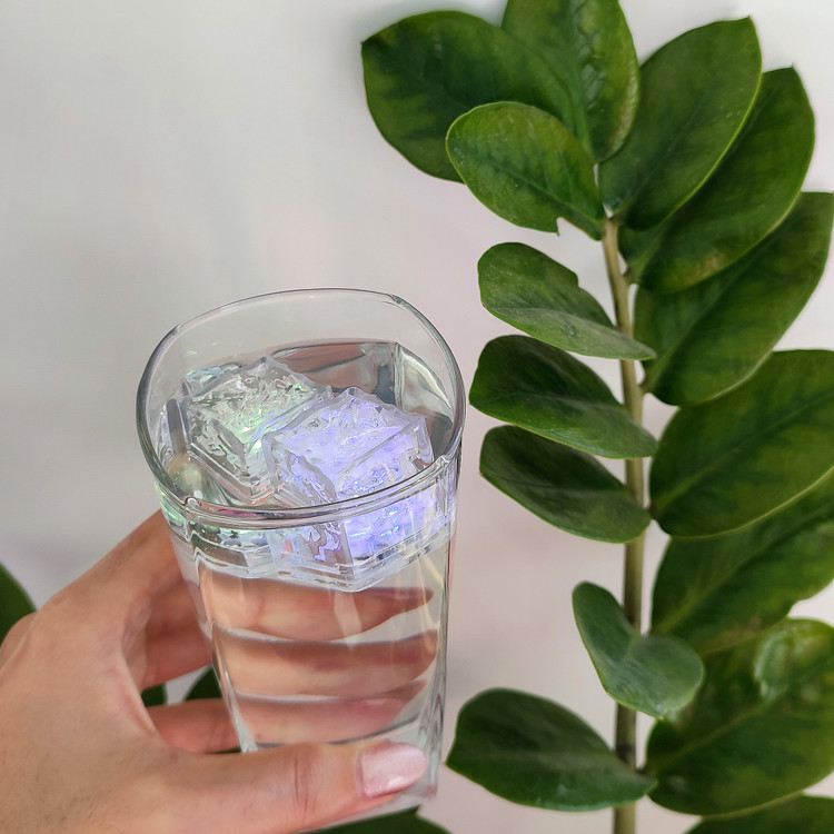 اسباب بازی یخ رنگی چراغدار